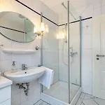 Luv Und Lee Apartament *