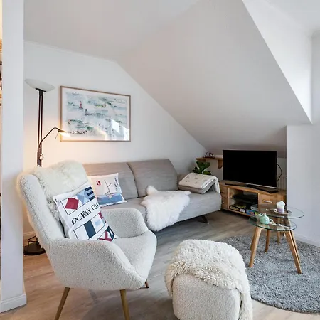 Luv Und Lee Schausende